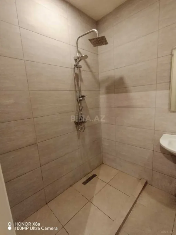 Kirayə verilir 2 otaqlı mənzil 80 m²