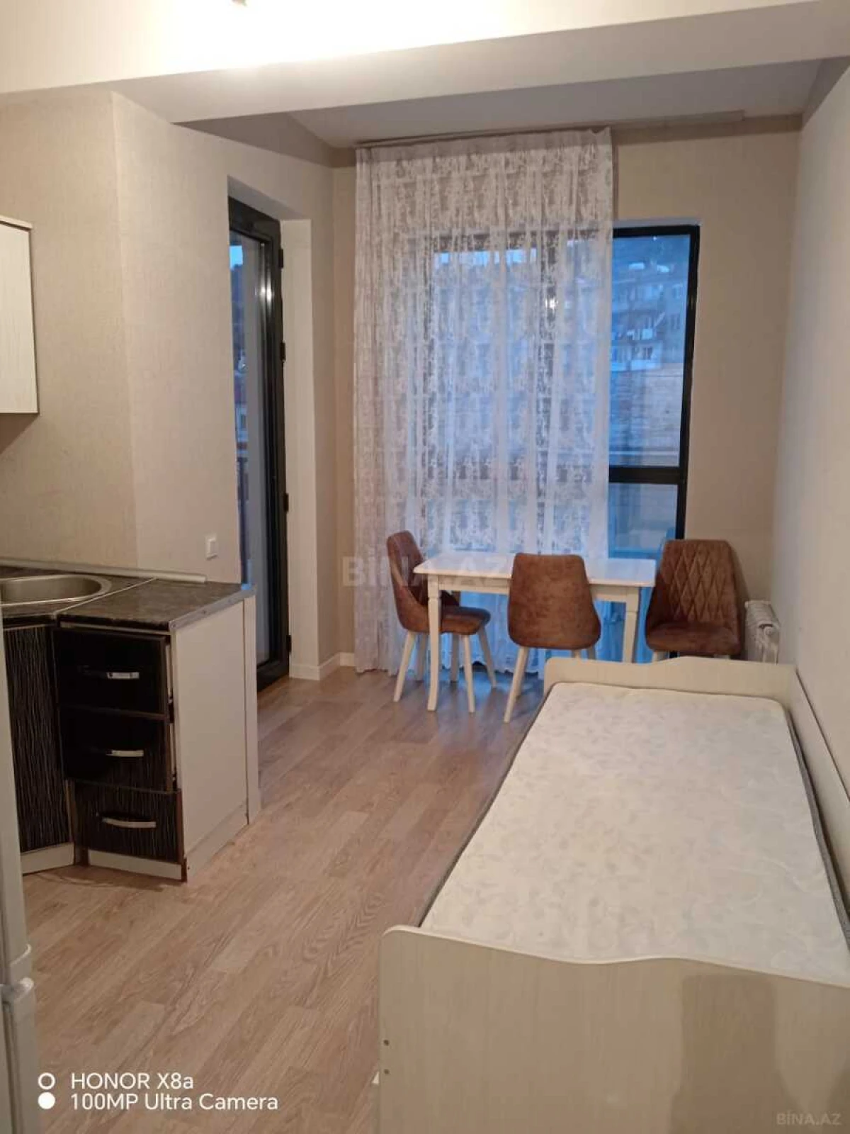 Kirayə verilir 2 otaqlı mənzil 80 m²