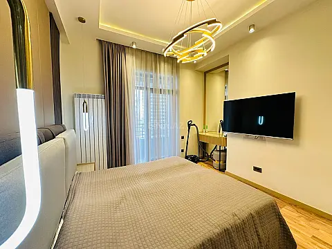 Kirayə verilir 2 otaqlı mənzil 67 m²