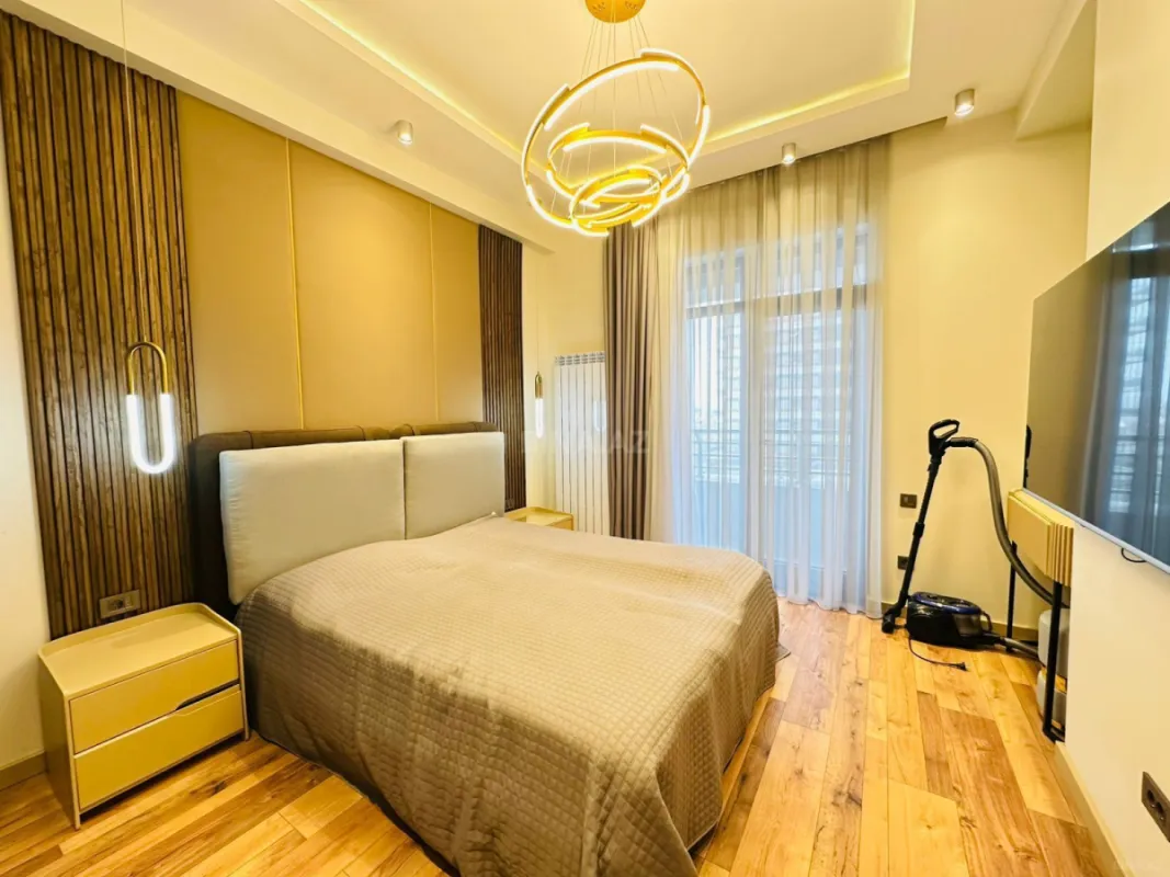 Kirayə verilir 2 otaqlı mənzil 67 m²