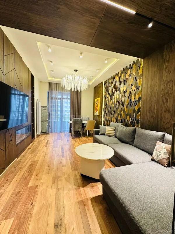 Kirayə verilir 2 otaqlı mənzil 67 m²