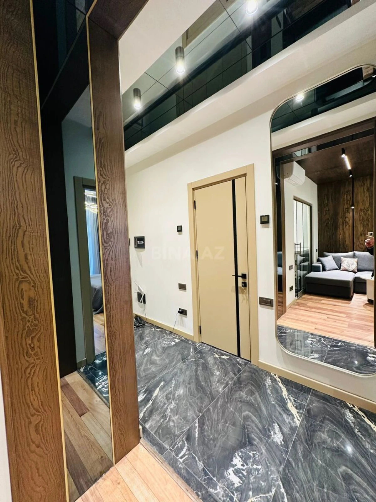 Kirayə verilir 2 otaqlı mənzil 67 m²