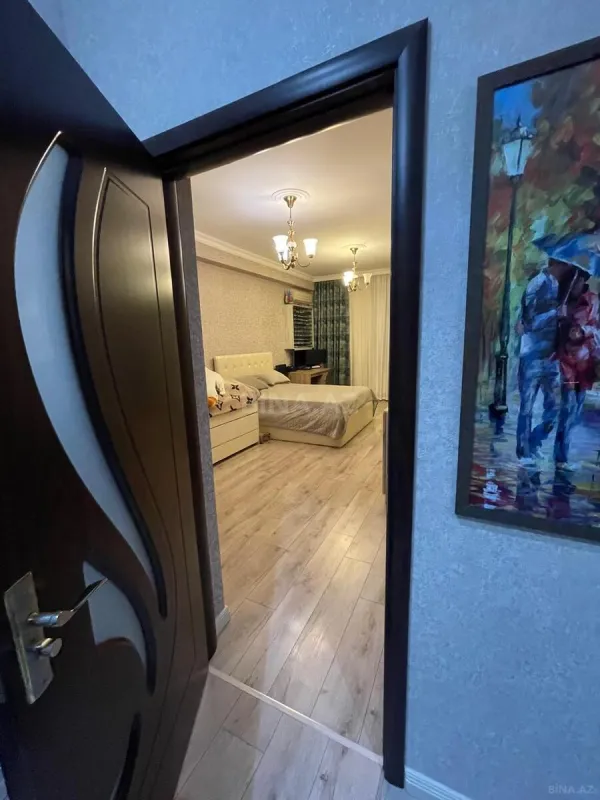 Satılır 2 otaqlı mənzil 70 m²
