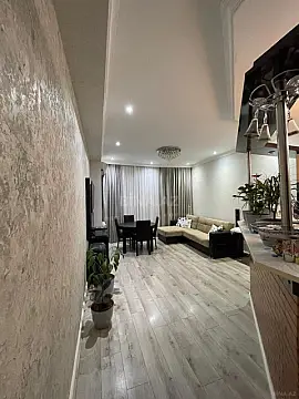 Satılır 2 otaqlı mənzil 70 m²