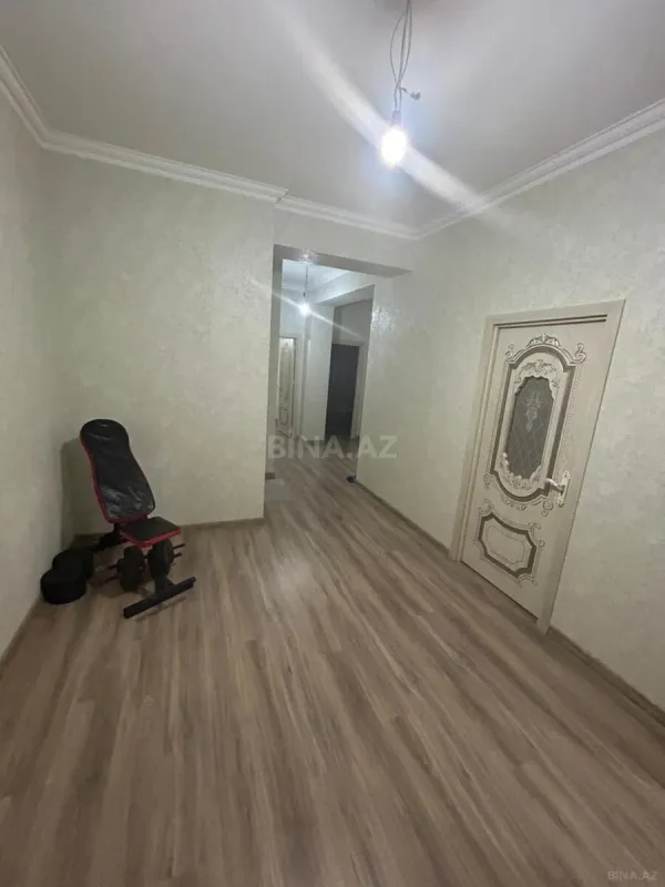 Satılır 3 otaqlı mənzil 120 m²