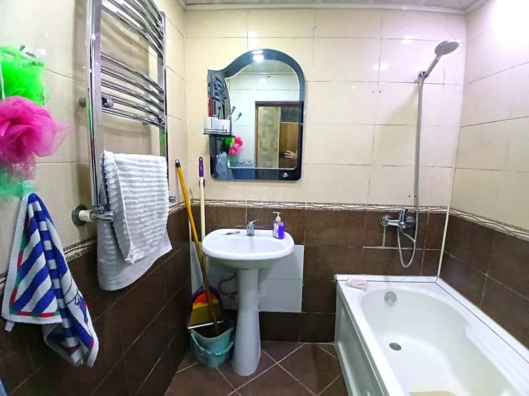 Satılır 3 otaqlı mənzil 120 m²