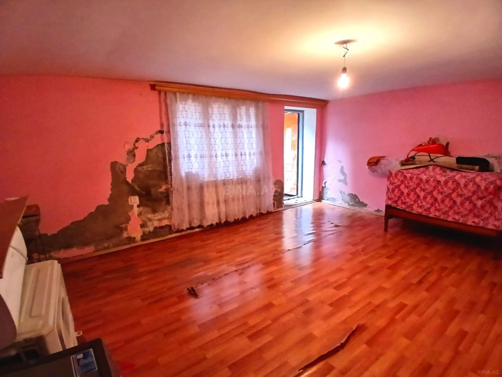 Satılır 3 otaqlı mənzil 120 m²