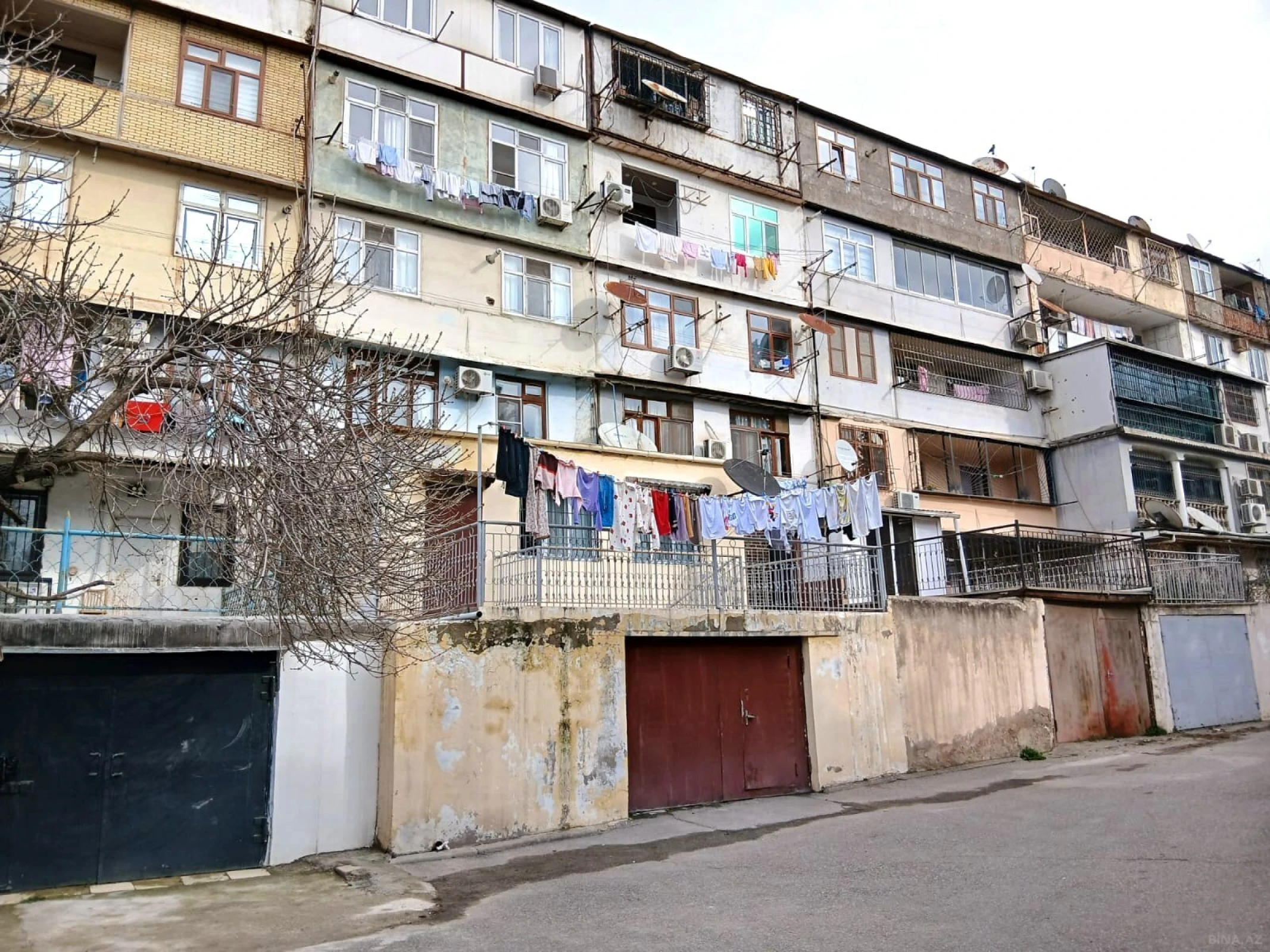 Satılır 3 otaqlı mənzil 120 m²