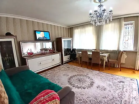 Satılır 3 otaqlı mənzil 120 m²