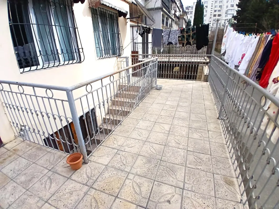 Satılır 3 otaqlı mənzil 120 m²
