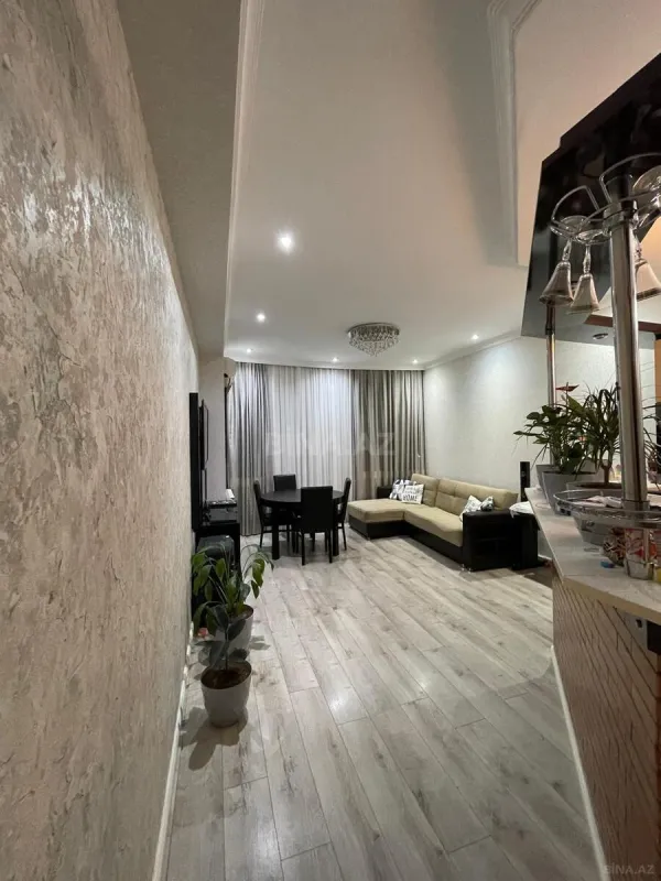 Satılır 2 otaqlı mənzil 70 m²