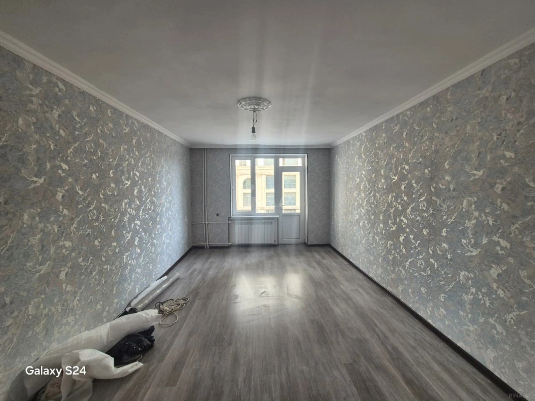 Satılır 3 otaqlı mənzil 68 m²