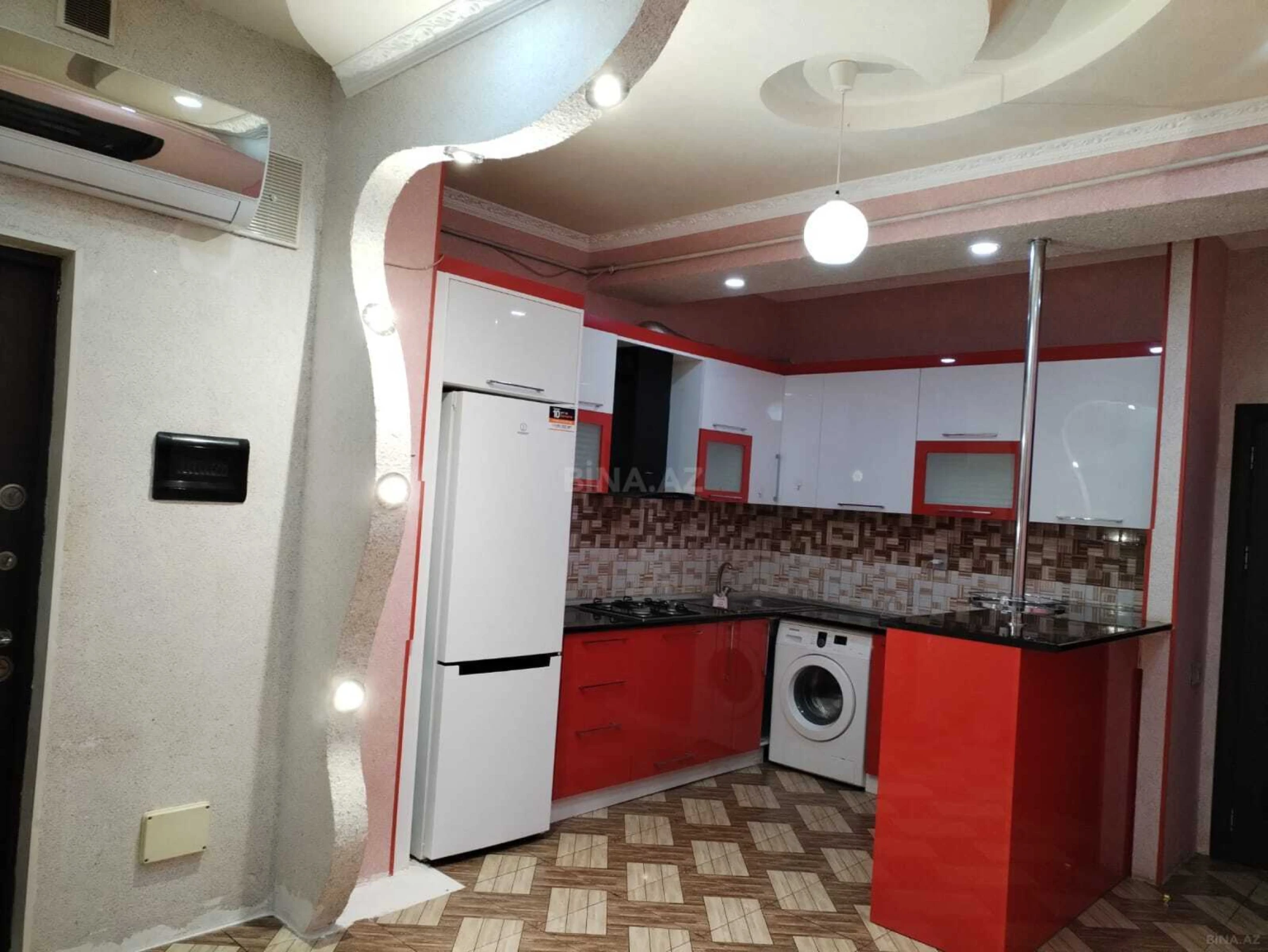 Kirayə verilir 3 otaqlı mənzil 100 m²