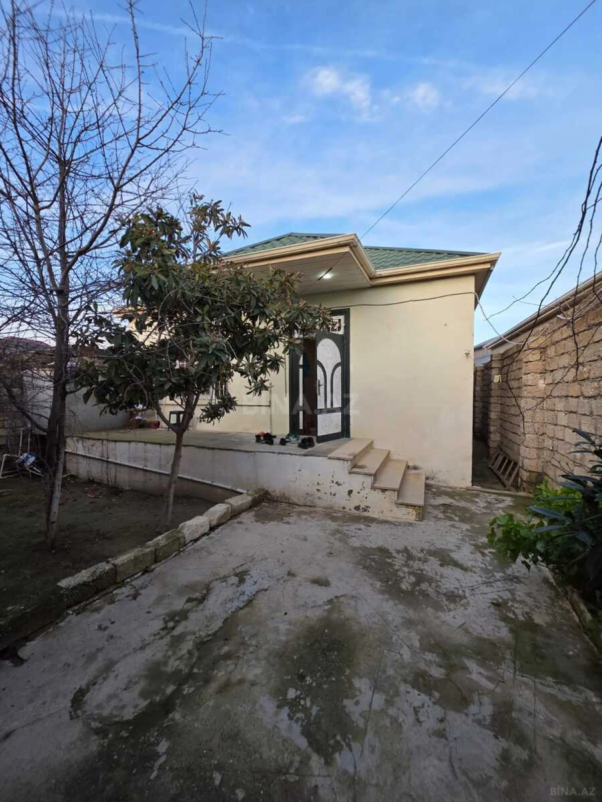 Satılır 4 otaqlı həyət evi 100 m²