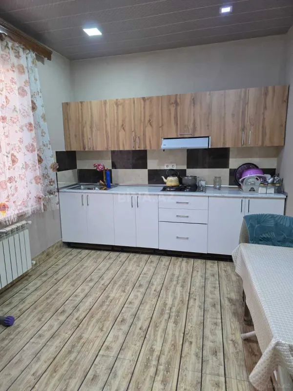 Satılır 4 otaqlı həyət evi 100 m²
