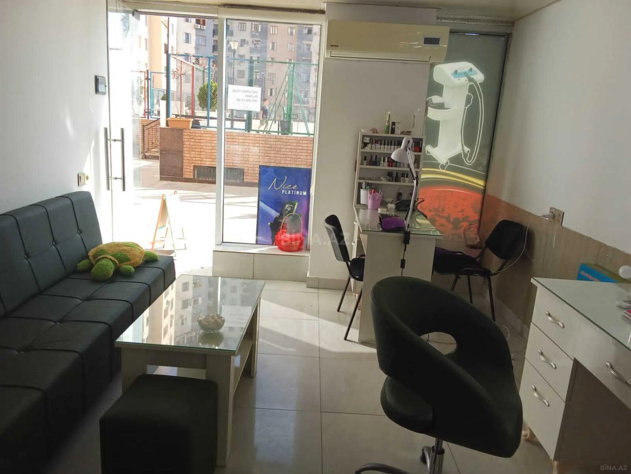 Satılır obyekt 45 m²