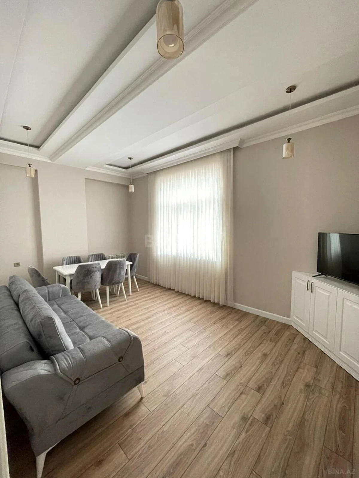Kirayə verilir 2 otaqlı mənzil 80 m²
