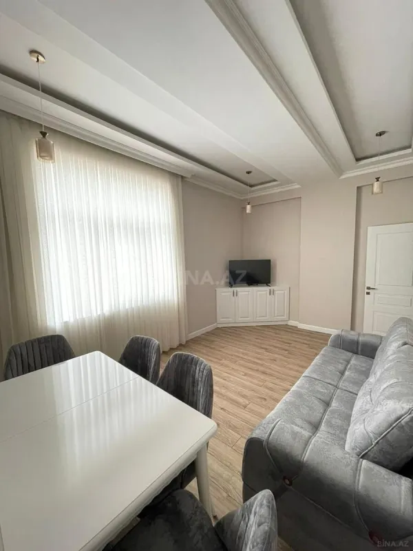 Kirayə verilir 2 otaqlı mənzil 80 m²