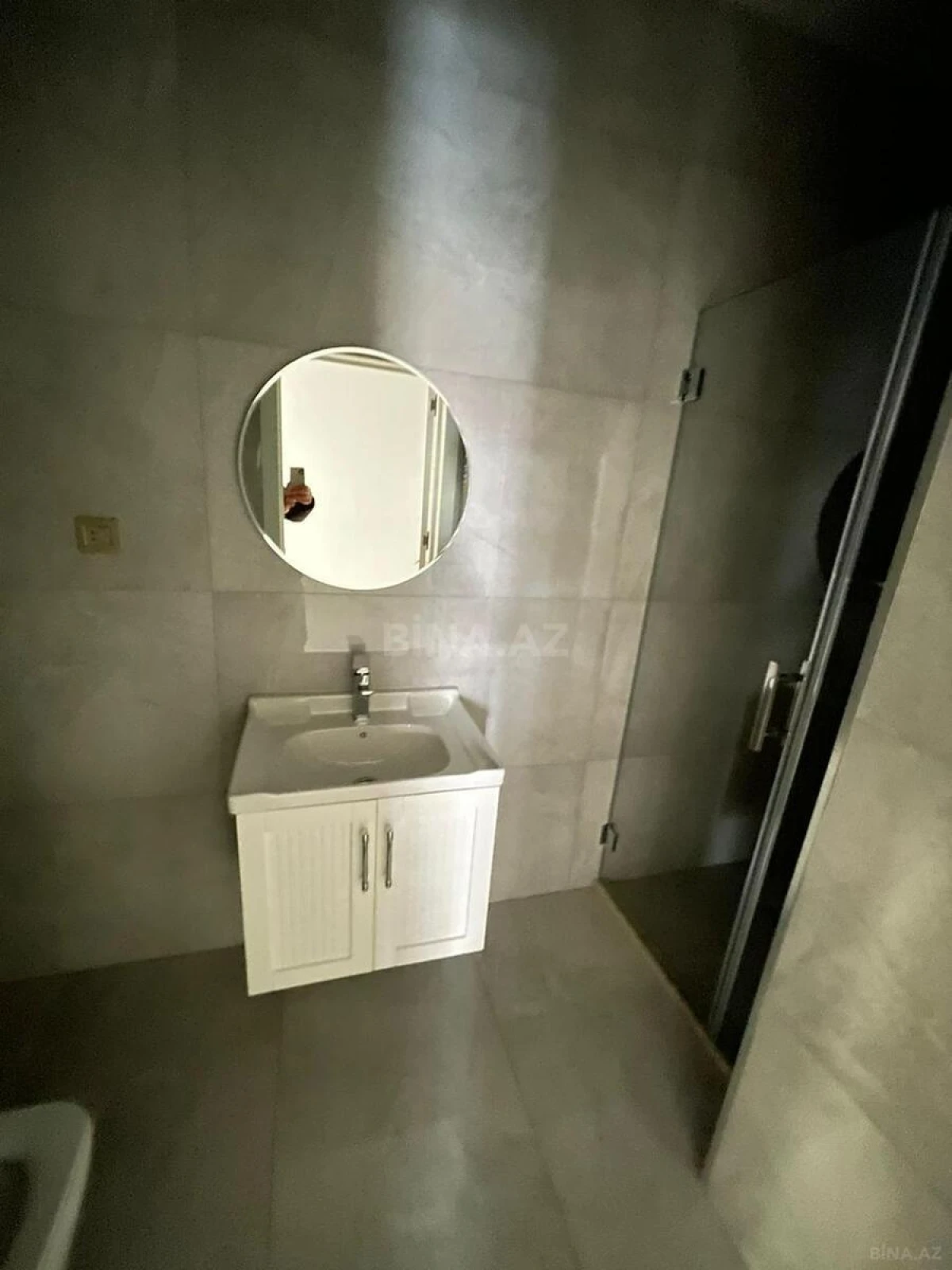 Kirayə verilir 2 otaqlı mənzil 80 m²