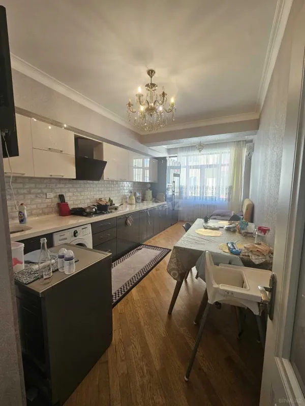 Kirayə verilir 2 otaqlı mənzil 65 m²