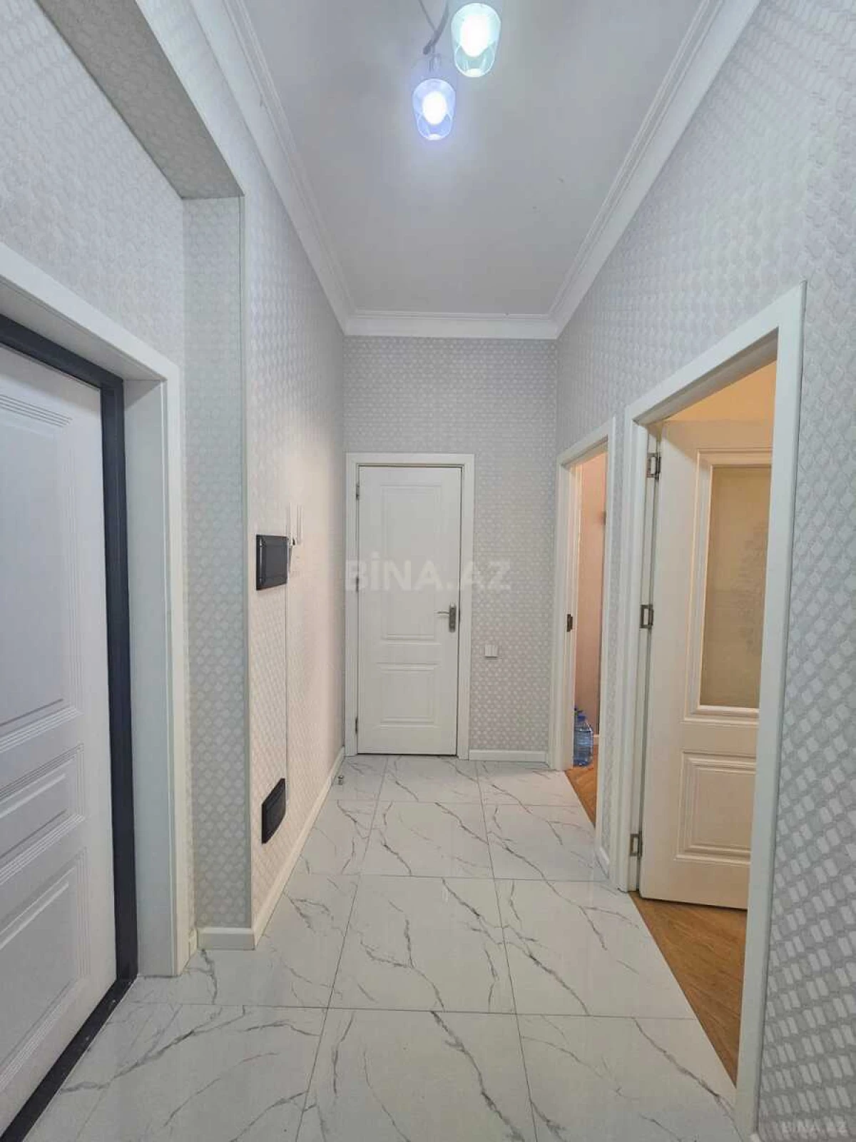 Kirayə verilir 2 otaqlı mənzil 65 m²