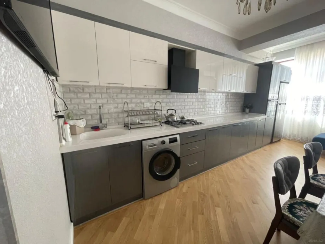 Kirayə verilir 2 otaqlı mənzil 65 m²