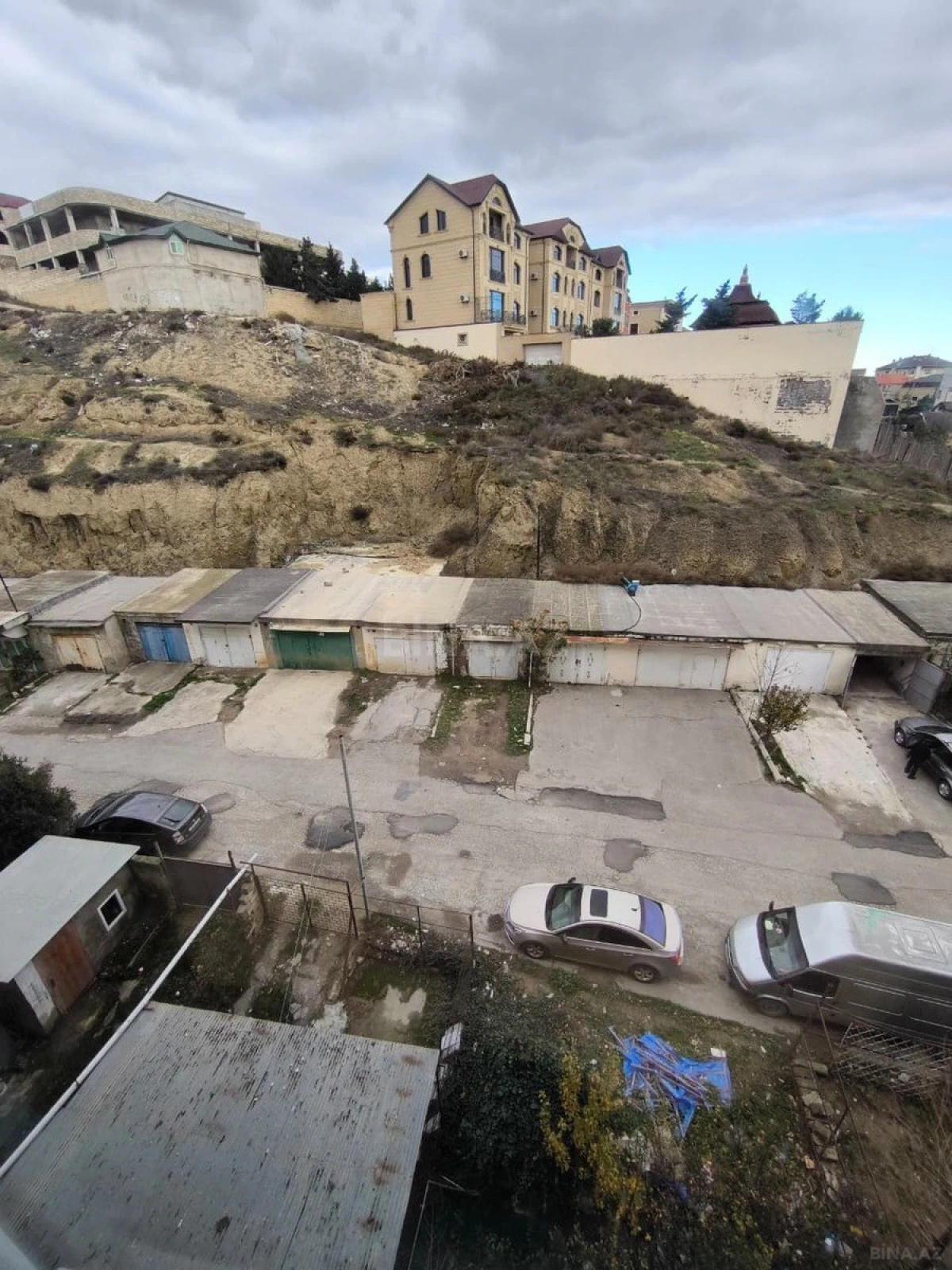 Satılır 2 otaqlı mənzil 60 m²