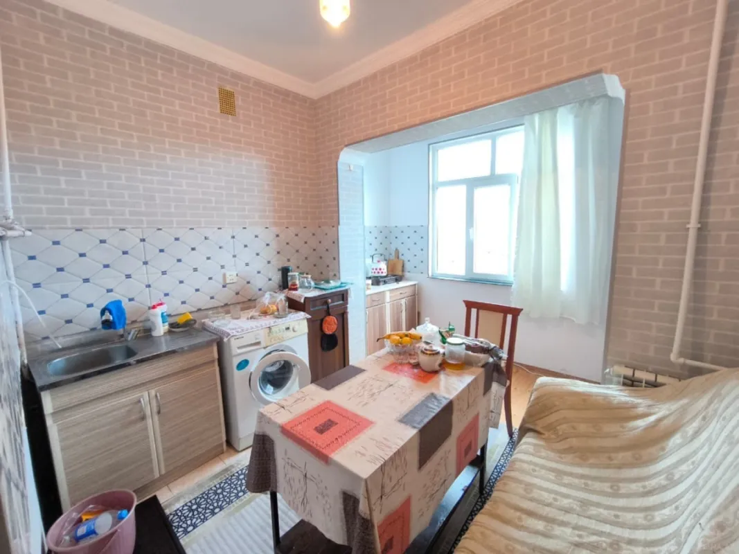 Satılır 2 otaqlı mənzil 60 m²