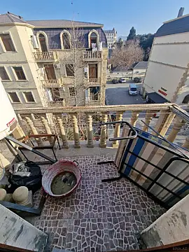 Satılır 2 otaqlı mənzil 73 m²