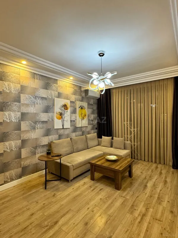 Satılır 3 otaqlı mənzil 105 m²