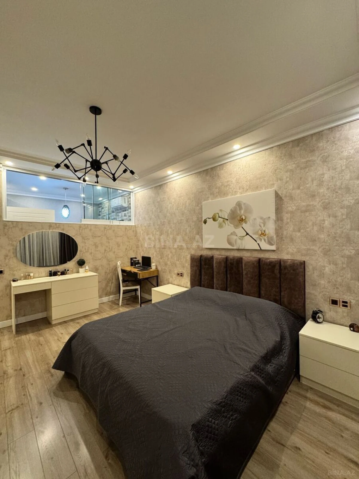 Satılır 3 otaqlı mənzil 105 m²
