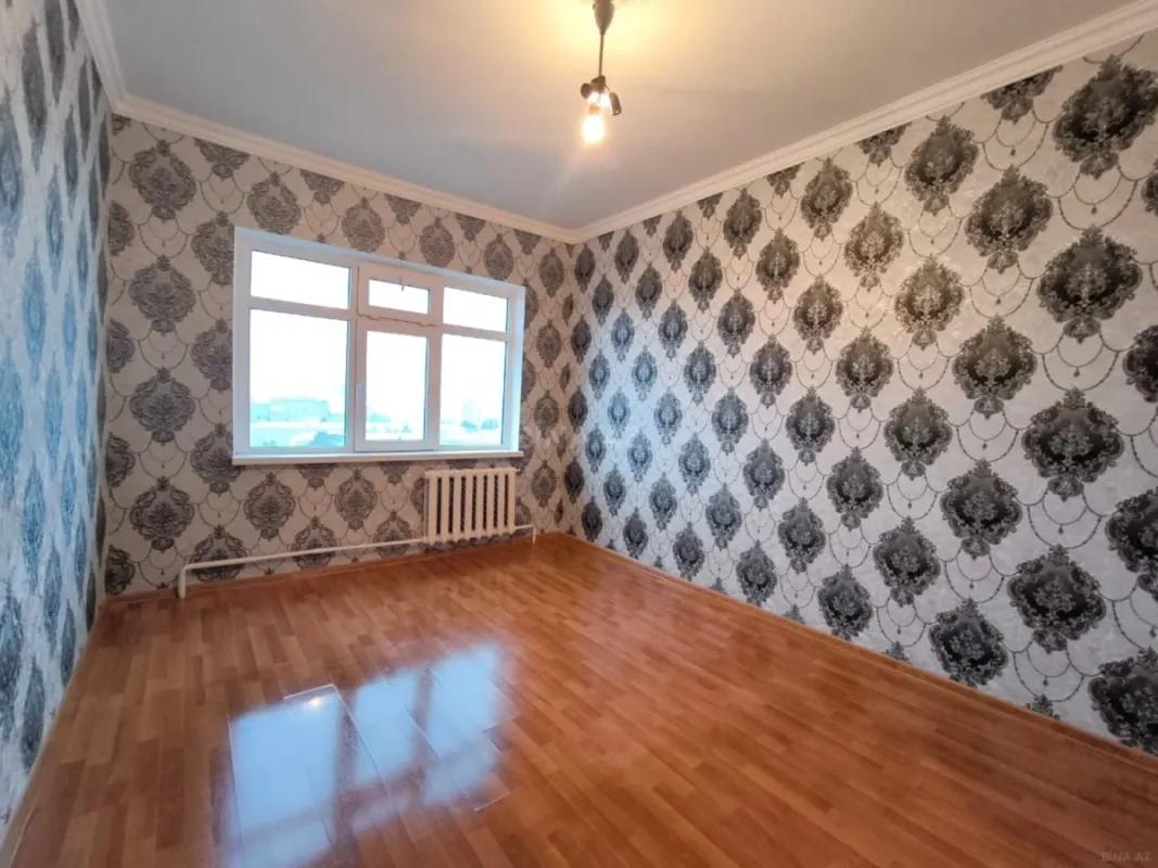 Satılır 4 otaqlı mənzil 100 m²