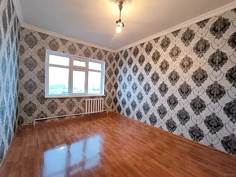 Satılır 4 otaqlı mənzil 100 m²