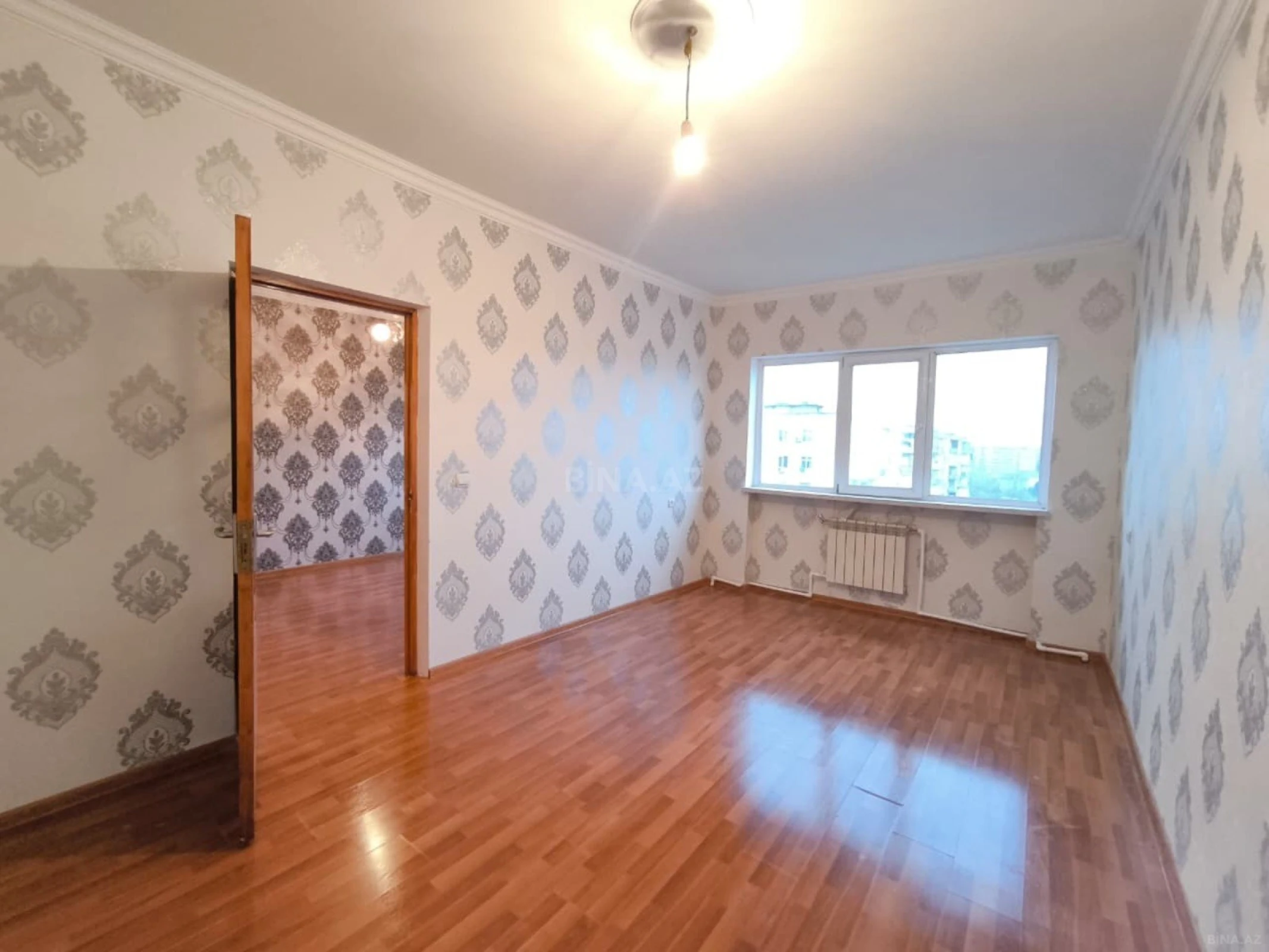 Satılır 4 otaqlı mənzil 100 m²