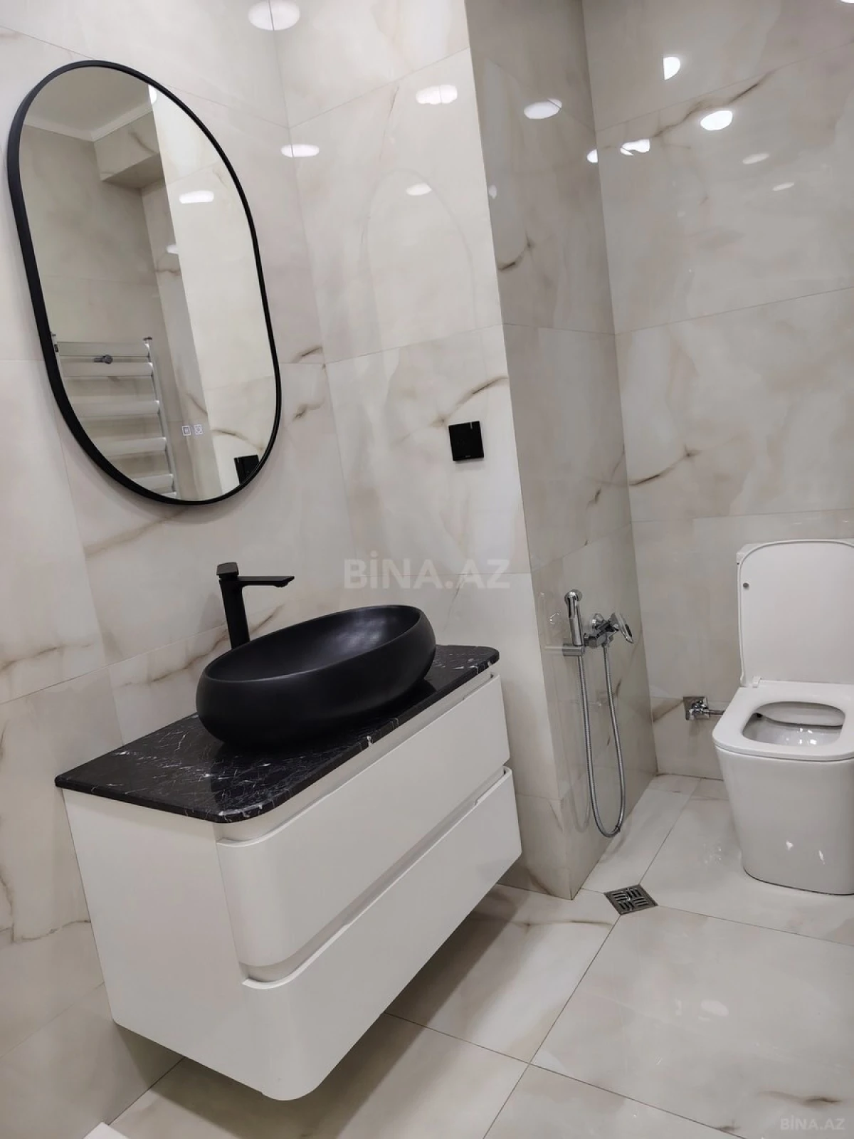 Satılır 2 otaqlı mənzil 66.2 m²