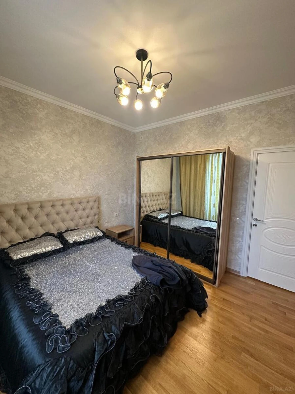 Kirayə verilir 3 otaqlı mənzil 90 m²