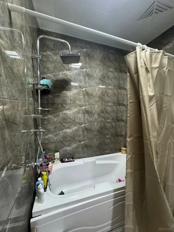 Satılır 2 otaqlı mənzil 69 m²