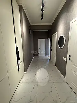 Satılır 2 otaqlı mənzil 69 m²