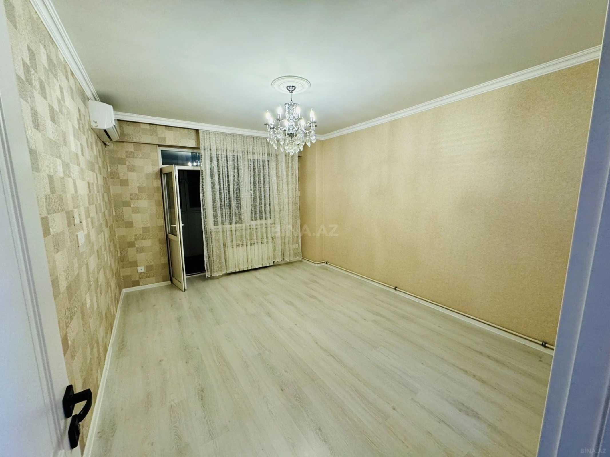Satılır 3 otaqlı mənzil 94 m²