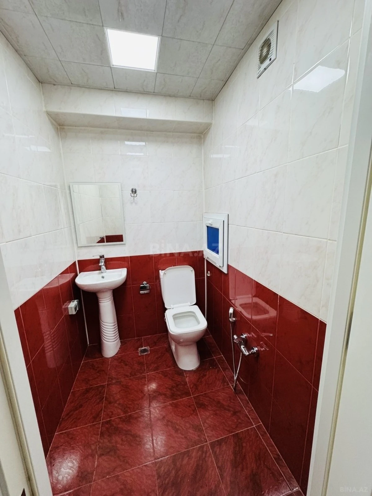 Satılır 3 otaqlı mənzil 94 m²