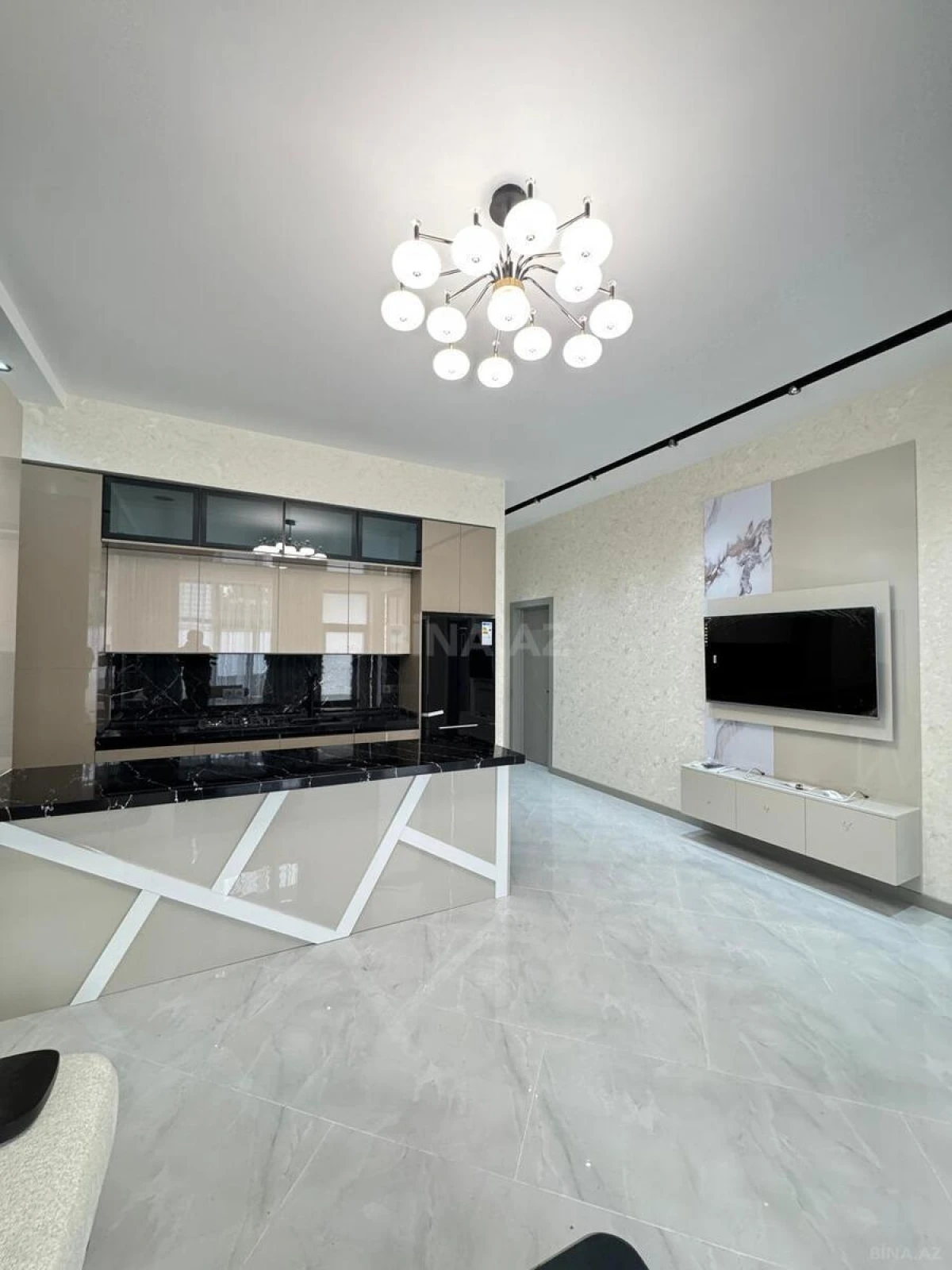 Satılır 4 otaqlı həyət evi 160 m²