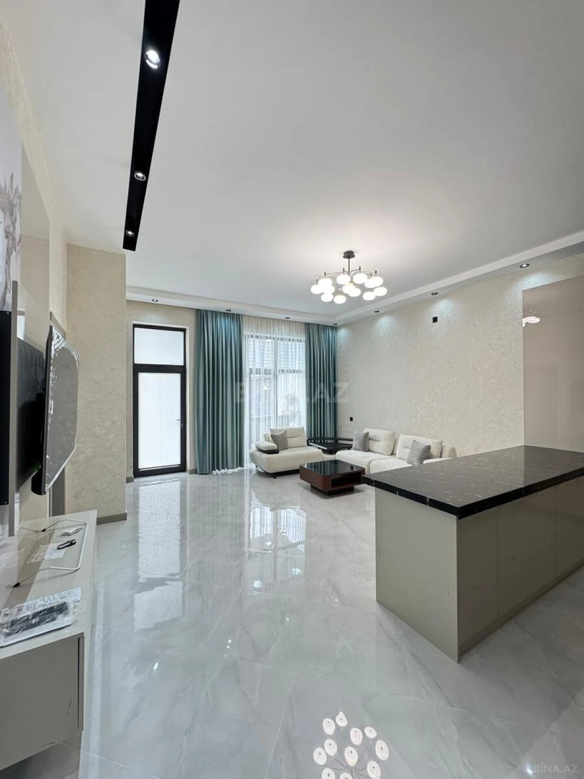Satılır 4 otaqlı həyət evi 160 m²