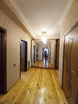 Satılır 2 otaqlı mənzil 75.6 m²