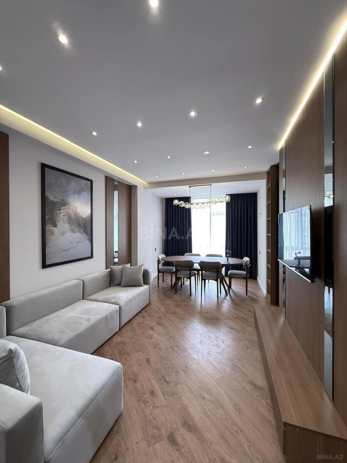 Satılır 3 otaqlı mənzil 118 m²