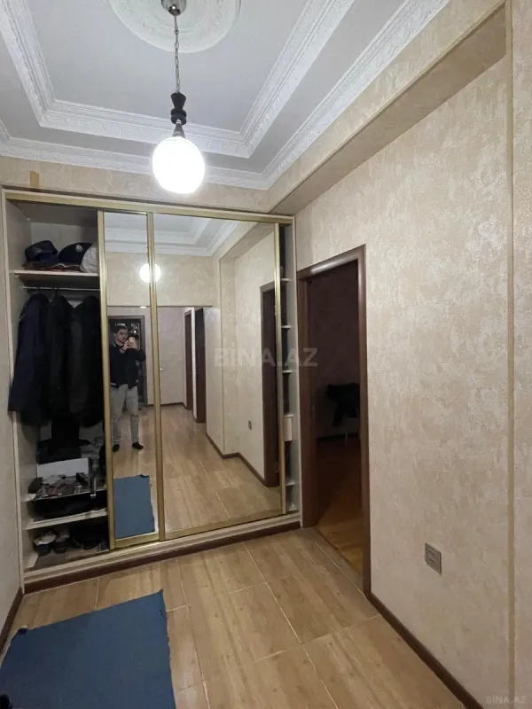 Satılır 2 otaqlı mənzil 90 m²