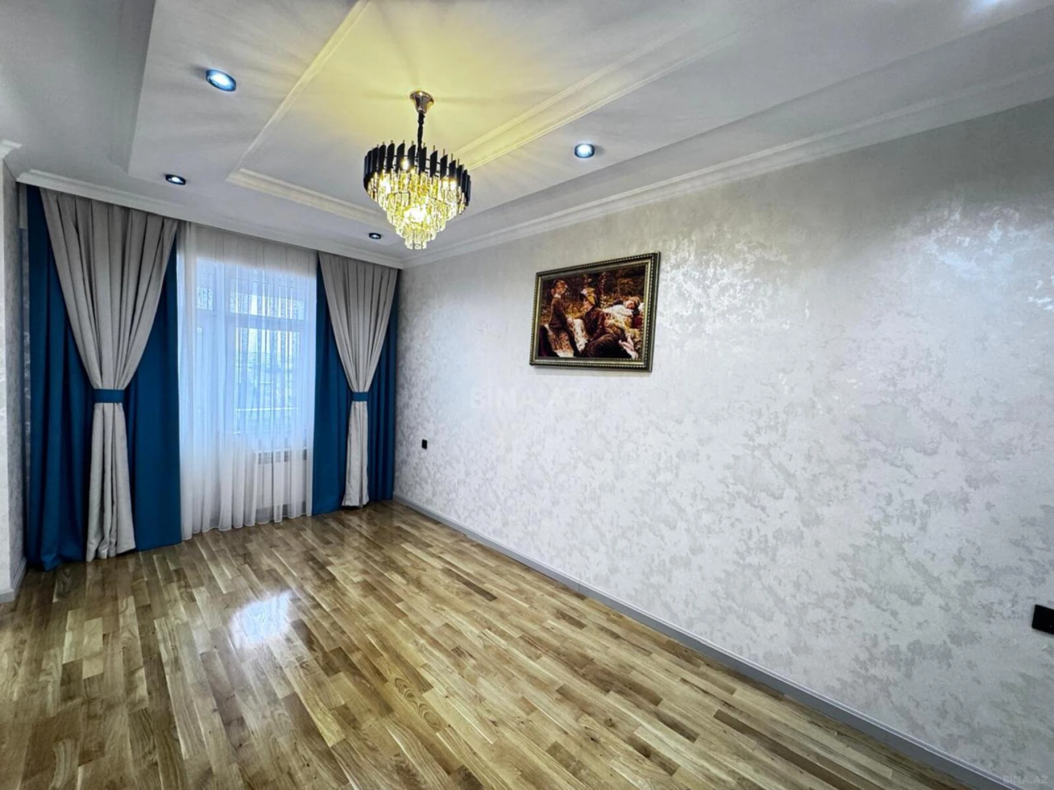 Satılır 2 otaqlı mənzil 76 m²