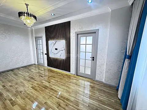 Satılır 2 otaqlı mənzil 76 m²