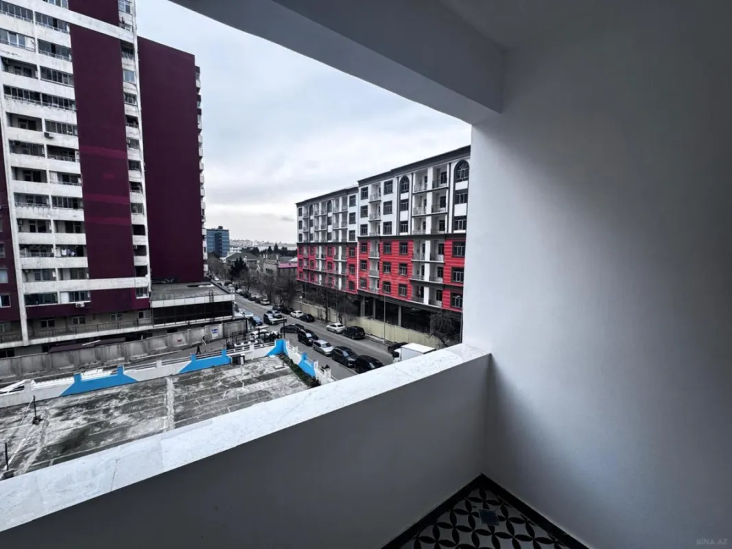Satılır 2 otaqlı mənzil 76 m²