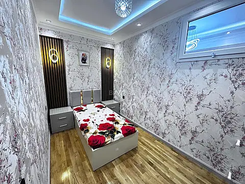 Satılır 2 otaqlı mənzil 76 m²