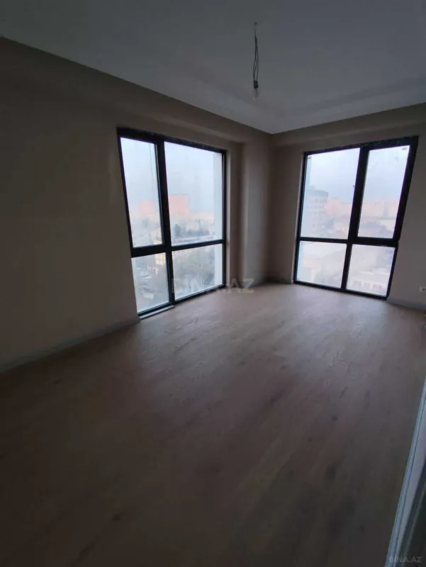 Satılır 2 otaqlı mənzil 61 m²
